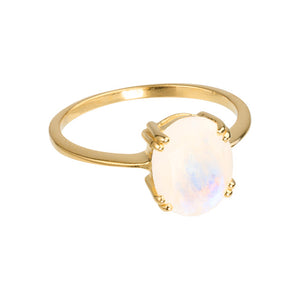 Nila - gold ring with oval moonstone gemstone