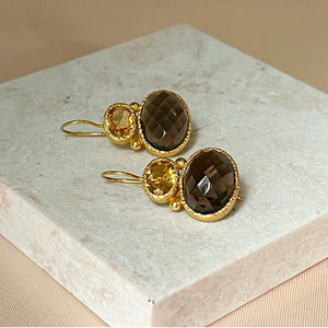 Darae - double gem oorbellen goud citrien en rookkwarts