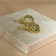 Daya - double gem oorbellen goud peridot en citroenkwarts