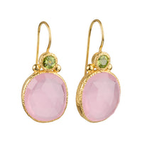 Daya - double gem oorbellen goud peridot en roze chalcedoon