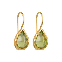 Veda - druppel oorbellen goud peridot