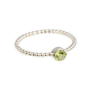 Luna - geboortesteen ring zilver peridot augustus