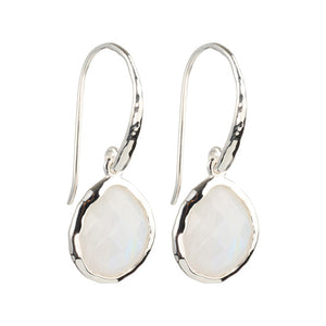 Riva - wavy edge oorbellen met maansteen zilver