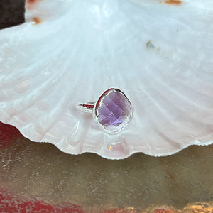 Riva - wavy edge ring zilver lichte amethist