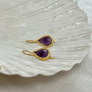 Veda - droplet earrings gold amethyst