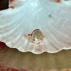 Riva - wavy edge ring goud groene amethist