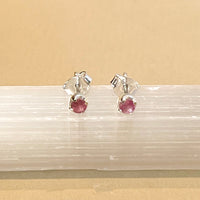 Sumi - oorknopjes zilver roze toermalijn oktober