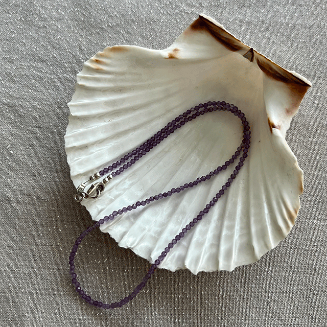 amethist ketting microbead