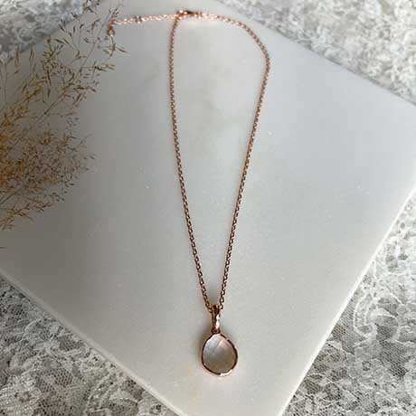 wavy edge kettinghanger goud heldere kwarts schakelketting