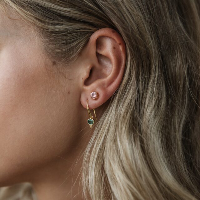 vive oorbellen goud smaragd