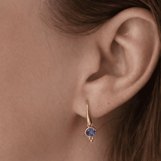 vive oorbellen goud tanzaniet